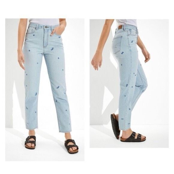 American Eagle Light Wash Floral Embroidered Highest Rise Mom Jeans Size 4 - Picture 1 of 10